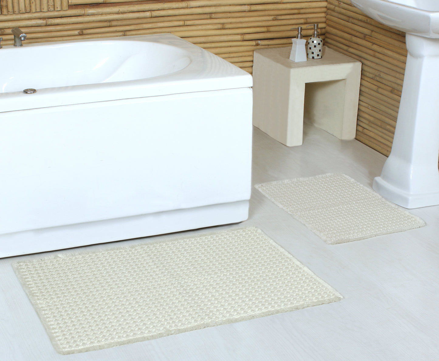 Belgian Waffle Bath Mat | Recycled Plastic Bottle Rug | Eco-Friendly Sustainable Bathmat | Soft Absorbent | Machine Washable | Multiple Sizes