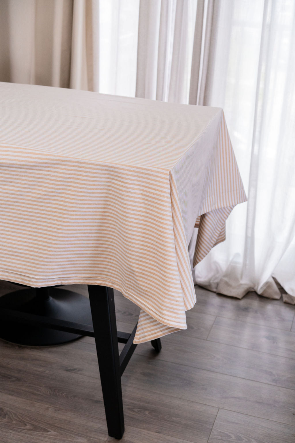 BISTRO STRIPE-TABLE CLOTH