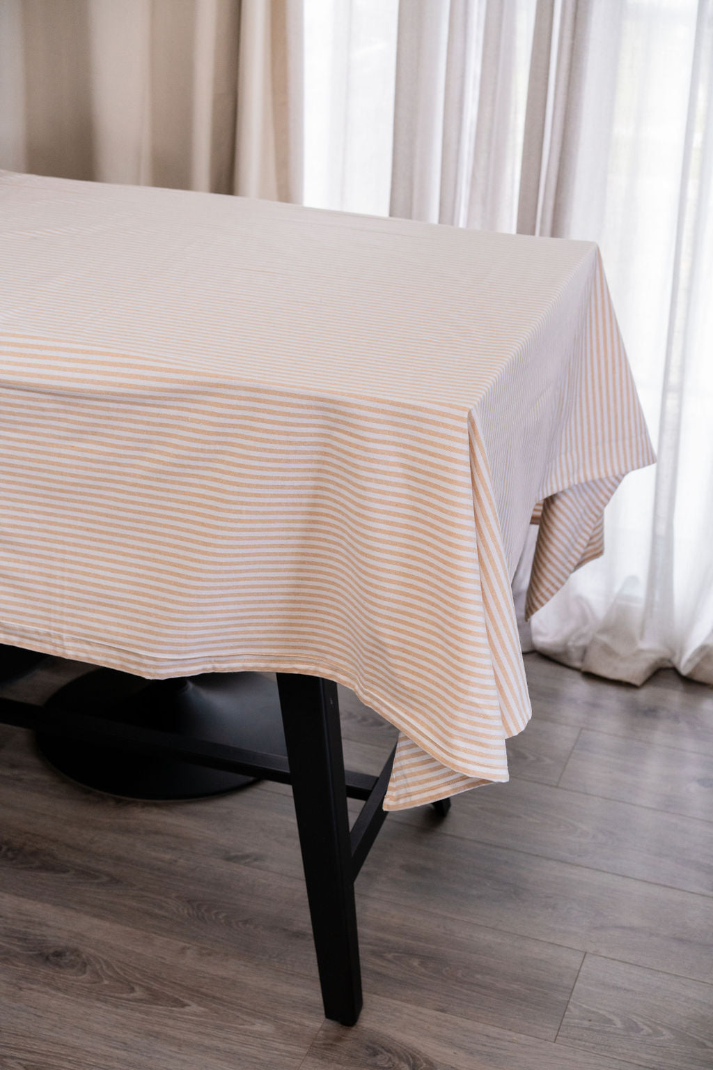 BISTRO STRIPE-TABLE CLOTH