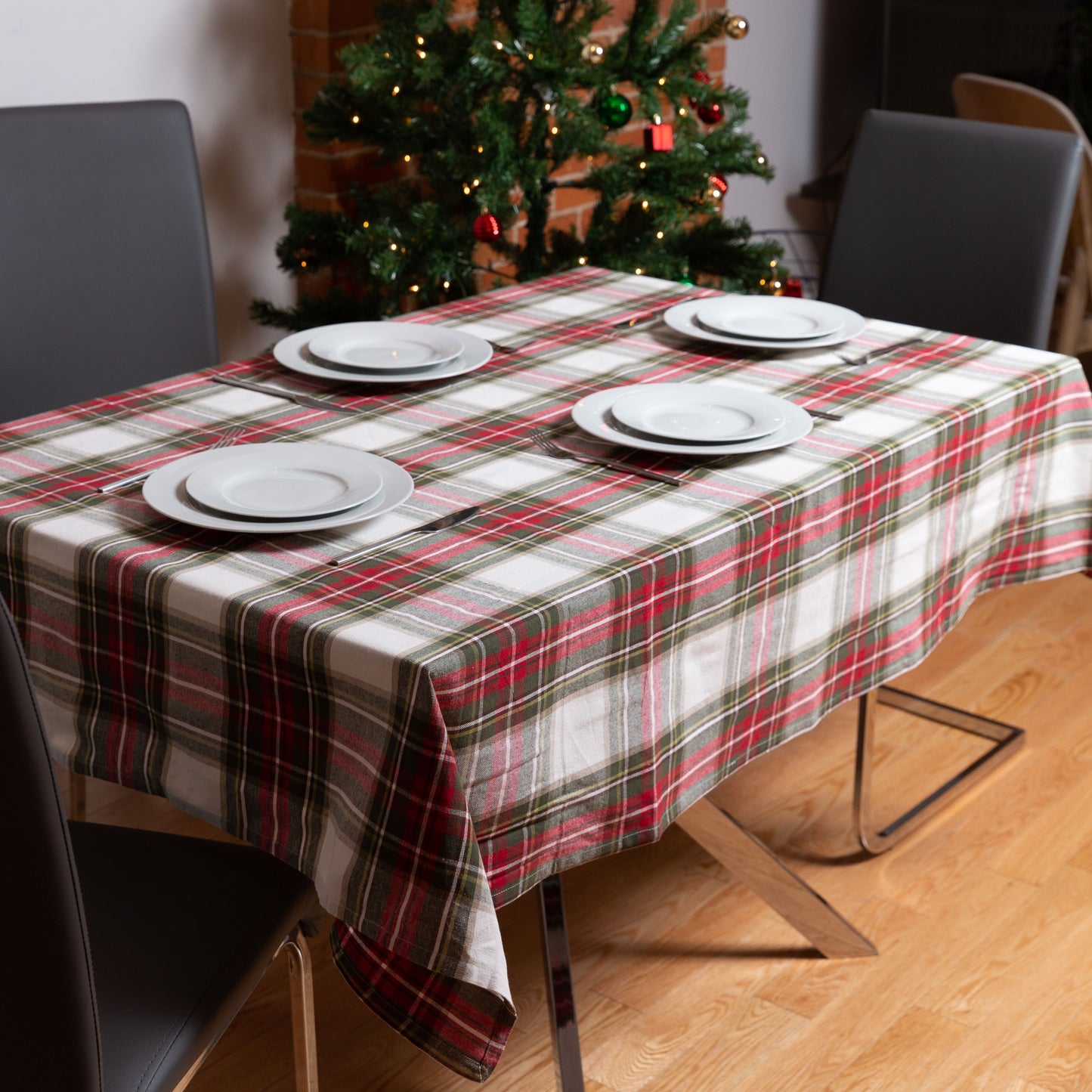 Celebration Plaid Cotton Tablecloth